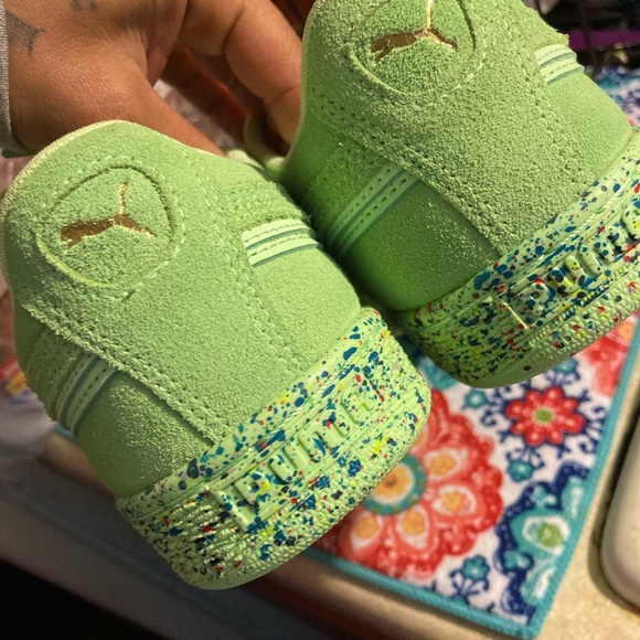 Puma shoes - Picture 3 of 5